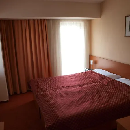 Dominika 3* Bratislava