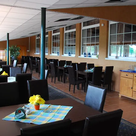 Dominika Отель Братислава