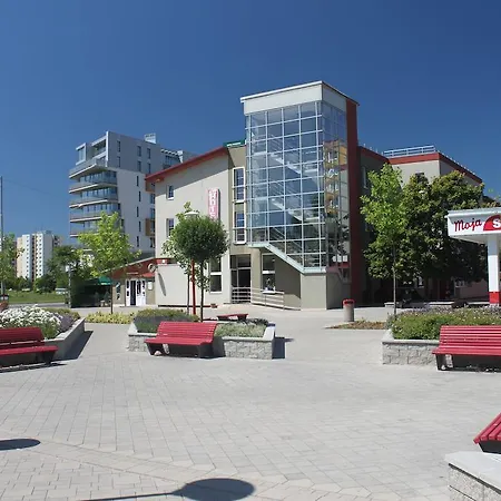 Отель Dominika